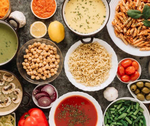 Gusto &ldquo;ibrido&rdquo;, consumatori attenti alla sostenibilit&agrave;, salute come esperienza: il cibo del futuro