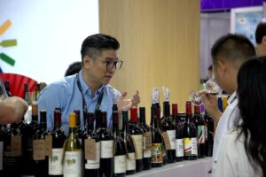Tra Cina e Brasile, &egrave; positivo il sentiment per il vino italiano, in tour con Vinitaly e Veronafiere