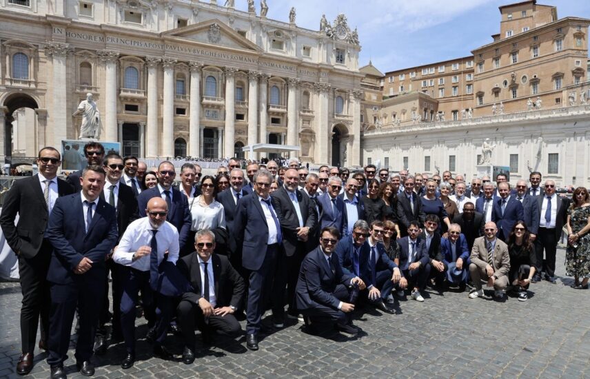 Gli enologi italiani in Vaticano da Papa Leone