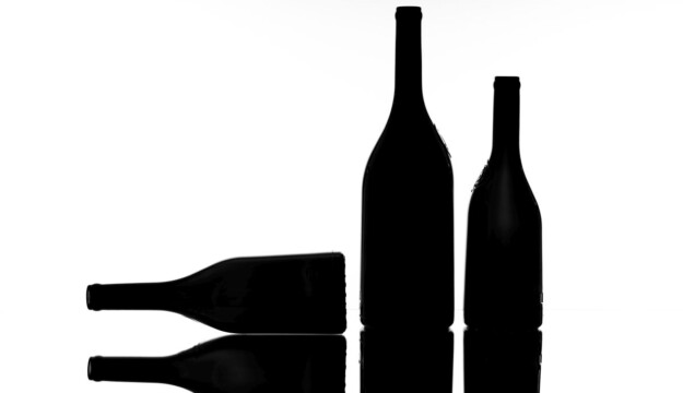 Il design made in Italy reinterpreta in chiave contemporanea la &ldquo;bottiglia napoleonica&rdquo;