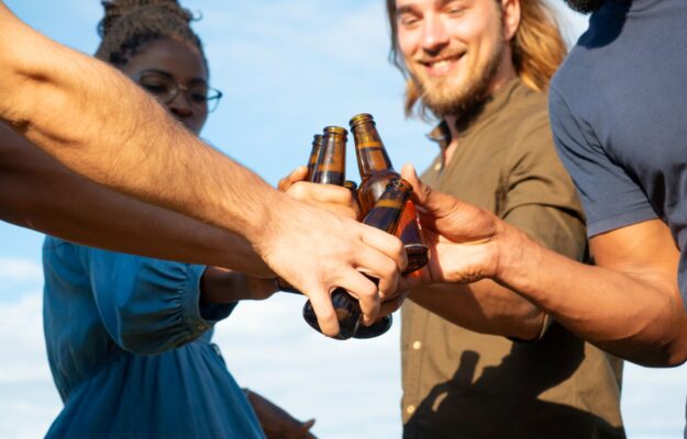ASTRARICERCHE, BIRRA ANALCOLICA, ESTATE, GEN Z, HEINEKEN ITALIA, SOCIALITA', Non Solo Vino