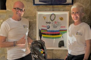 Tra vino e sport, passione e amicizia, continua il rapporto tra le famiglie Bianchini e Zanardi