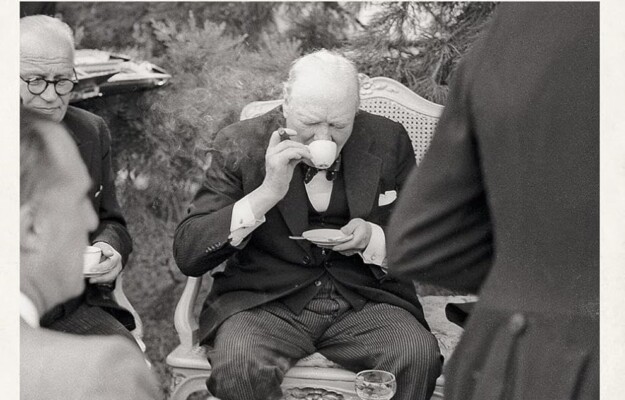 BIBLIOTECA ENOGASTRONOMICA, GEORGINA LANDEMARE, INGHILTERRA, SECONDA GUERRA MONDIALE, SLOW FOOD EDITORE, TAVOLE DEL POTERE, WINSTON CHURCHILL, Non Solo Vino