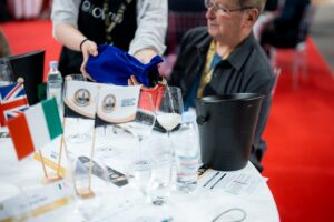 &ldquo;Concours Mondial de Bruxelles&rdquo; 2026: 13 &ldquo;Gran Medaglie Oro&rdquo; per l&rsquo;Italia, tra rossi e bianchi