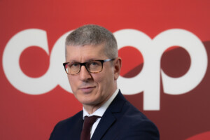 Coop-Italia, tiene il fatturato nel 2025, a 17 miliardi di euro. Domenico Brisigotti alla presidenza