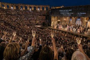 &ldquo;Campioni del Mondo - Italia loves Unesco&rdquo;: il Prosecco Docg nei 10.000 calici dell&rsquo;Arena di Verona