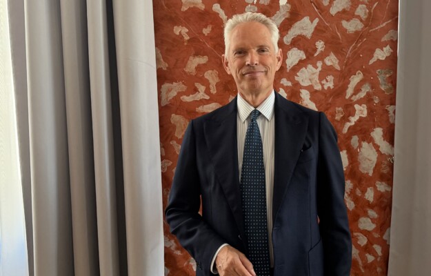 &ldquo;Dovremmo cercare di riunire le denominazioni sotto un numero minore di consorzi di tutela&rdquo;