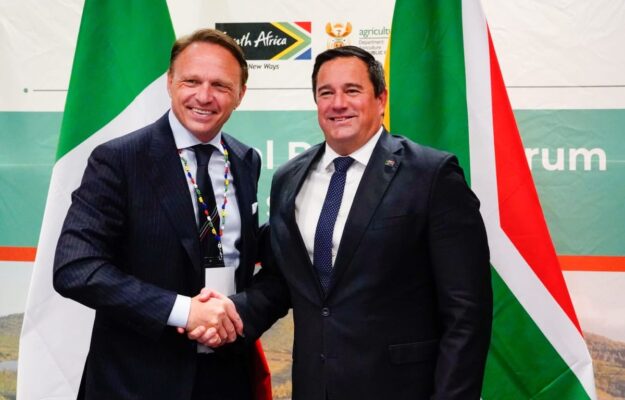 EXPORT, FRANCESCO LOLLOBRIGIDA, MADE IN ITALY, MINISTRO DELL'AGRICOLTURA, SUDAFRICA, UVA DA TAVOLA, Mondo