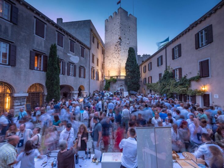 Nel suggestivo Castello di Duino va in scena “Mare e Vitovska”
