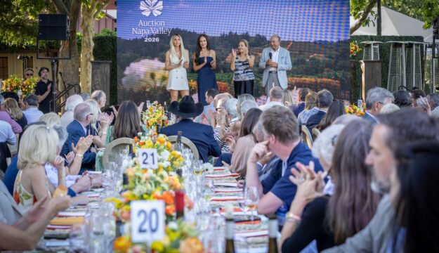 Tra grandi viaggi e bottiglie da sogno, &ldquo;Auction Napa Valley&rdquo; 2026 raccoglie 6 milioni di dollari
