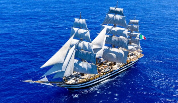 Vinitaly.Usa si presenta a New York sull&rsquo;Amerigo Vespucci, nei 250 anni dell&rsquo;Indipendenza americana