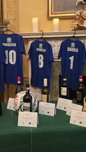 &ldquo;Barolo, Chianti Classico, Brunello, Prosecco, Sagrantino, Amarone&rdquo; &hellip; La Nazionale italiana del vino