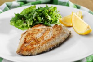 Pesce gi&agrave; pronto: cambia la tavola degli italiani, diminuisce la voglia di cucinarlo