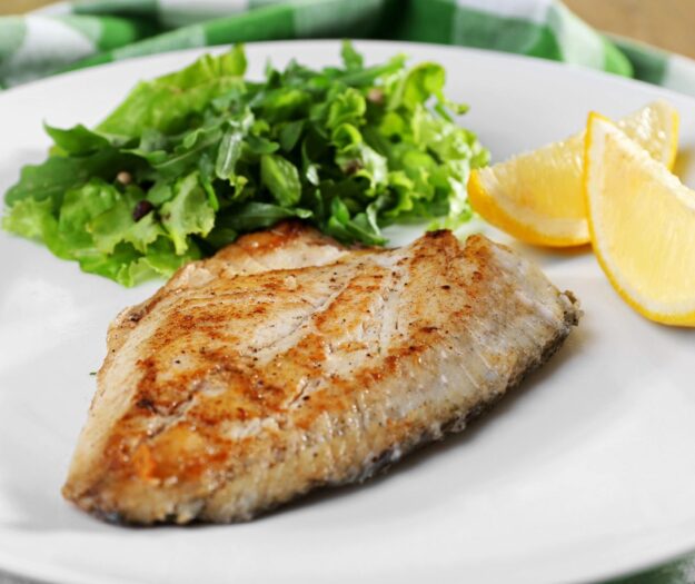 Pesce gi&agrave; pronto: cambia la tavola degli italiani, diminuisce la voglia di cucinarlo