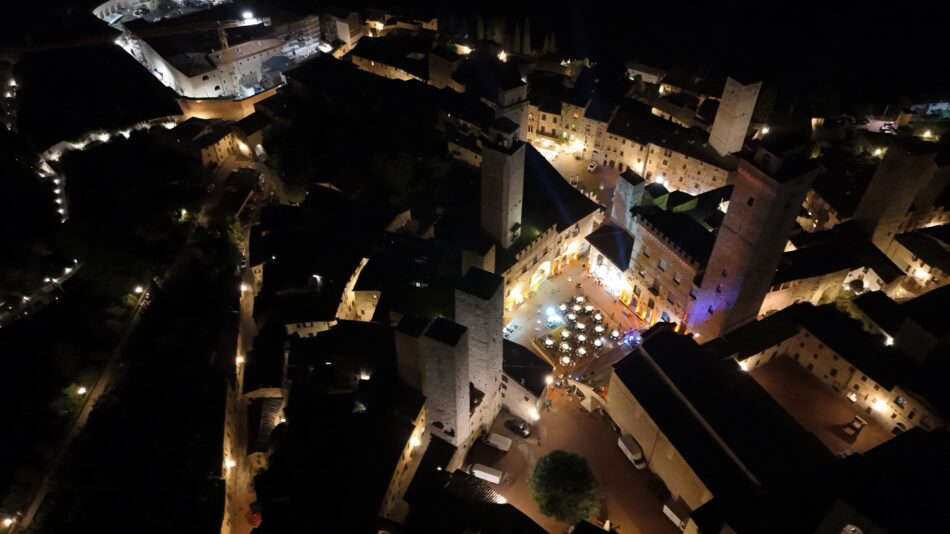 Regina Ribelle 2026 - Cena di Gala in panoramica su San Gimignano