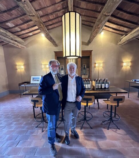 Alessandro Regoli, direttore WineNews, e Giovanni Poggiali, alla guida di Felsina