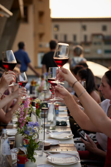 Signorvino con vista su Ponte Vecchio, a Firenze