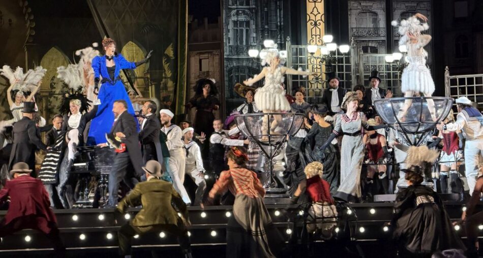 “Libiamo ne’ lieti calici” e “French Cancan” all’Arena di Verona (ph: WineNews) 