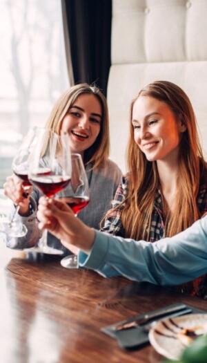 &ldquo;Profanare&rdquo; il vino per renderlo meno formale e inserirlo nel contesto delle esperienze giovanili