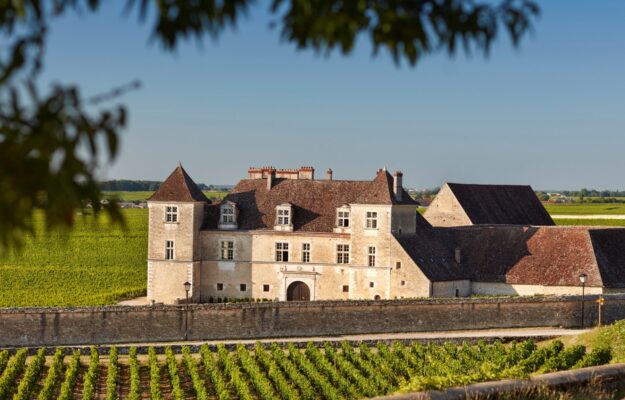 ABBAZIA DI CÎTEAUX, ASTA, BORGOGNA, CHÂTEAU DU CLOS DE VOUGEOT, CHRISTIE'S, Mondo