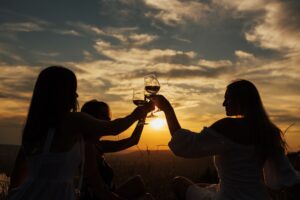 Il vino italiano accende l&rsquo;estate: torna &ldquo;Calici di Stelle&rdquo; 2026, tra cantine, piazze e borghi&nbsp;