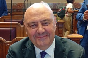 &ldquo;Il vino superer&agrave; questa tempesta imperfetta, se riprender&agrave; in mano il proprio destino&rdquo;