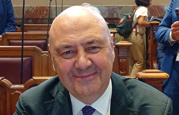 &ldquo;Il vino superer&agrave; questa tempesta imperfetta, se riprender&agrave; in mano il proprio destino&rdquo;