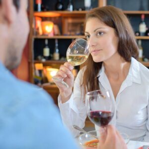 Un&rsquo;esperienza di qualit&agrave; al ristorante per l&rsquo;88% dei consumatori passa anche dalla scelta del vino