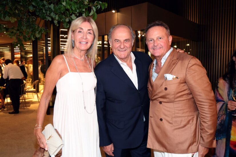 Francesco Cerea con il conduttore Gerry Scotti e l’architetto Gabriella Perino (credit: Canio Romaniello Fotografo) 