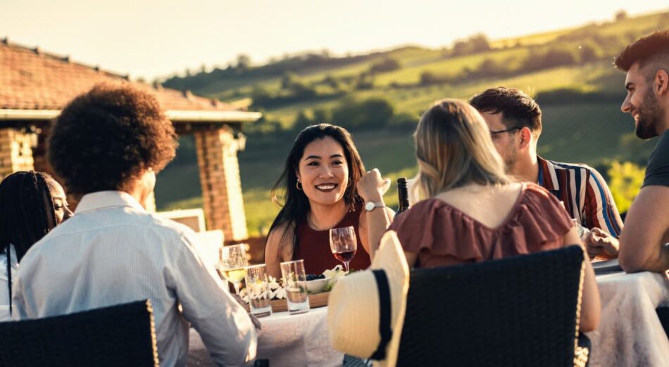 “Le Notti del Vino” delle Città del Vino accolgono gli enoturisti nelle cantine del Vino Nobile di Montepulciano 