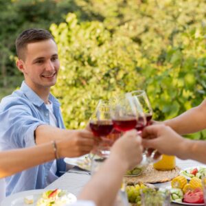 Caldo record e fuga dalle citt&agrave;: l&rsquo;estate premia agriturismi ed esperienze nel territorio