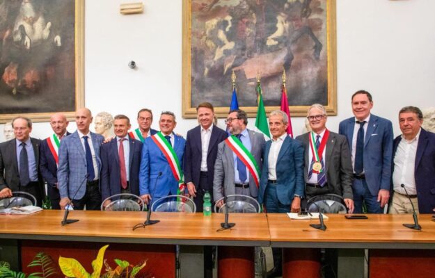 ALVES DE SOUSA, ANGELO RADICA, CITTÀ DEL VINO, CONCORSI INTERNAZIONALI, FRANCESCO LOLLOBRIGIDA, MINISTRO DELL'AGRICOLTURA, PORTO, Italia