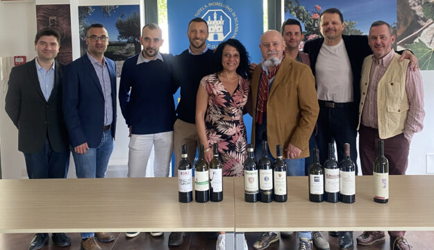 &ldquo;Morellino del Cuore&rdquo; n. 4, i 10 &ldquo;portabandiera&rdquo; della denominazione scelti dai sommelier stellati