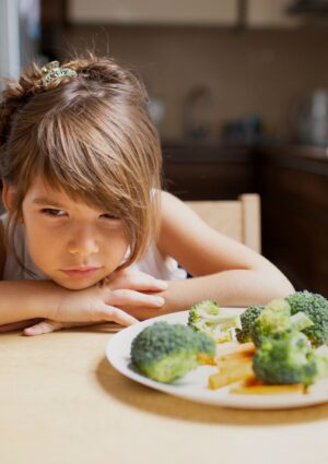 Cucinare insieme e raccontare la storia dei piatti, strategie per i &ldquo;no&rdquo; dei bambini ai nuovi cibi