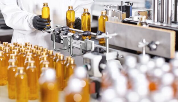 Olio italiano, stop alla miscelazione tra vergine ed extravergine: &ldquo;vittoria storica contro le frodi