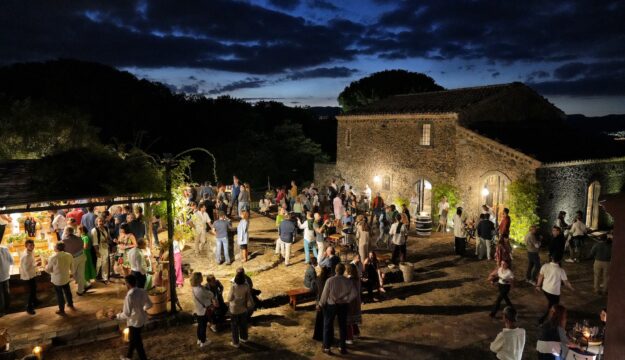 Dall&rsquo;omaggio ad Artusi alla piece teatrale sull&rsquo;Etna, il primo weekend d&rsquo;agosto tra vino e arte&nbsp;
