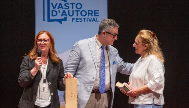 Una narrazione intensa del Sud Italia: la scrittrice Wanda Marasco vince il &ldquo;Premio Cantina Tollo&rdquo;