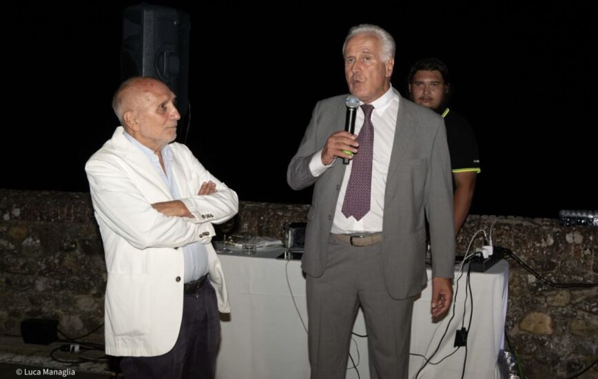 La cena solidale della Doc Valdarno di Sopra su Ponte Buriano, in Toscana