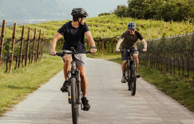 L&rsquo;Alto Adige dei grandi vini bianchi di eccellenza punta sul binomio enoturismo-cicloturismo