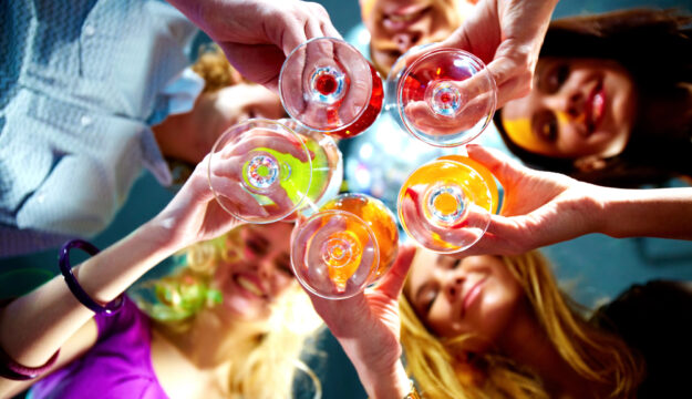 Usa, &egrave; ancora minimo storico per il consumo di alcolici, ma la preferenza per il vino resta intatta