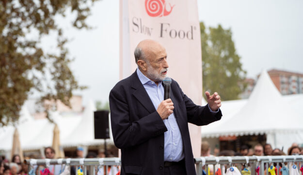 Torna &ldquo;Terra Madre&rdquo;, la prima edizione senza Carlin Petrini, per tramandarne l&rsquo;eredit&agrave; culturale