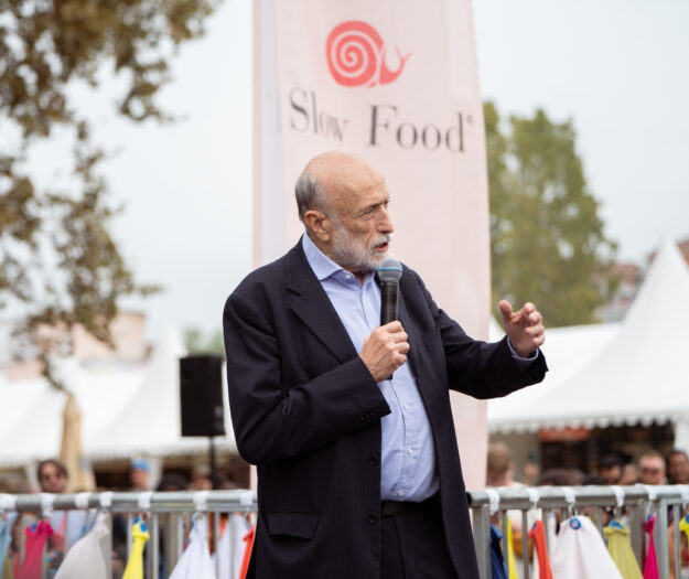 Torna &ldquo;Terra Madre&rdquo;, la prima edizione senza Carlin Petrini, per tramandarne l&rsquo;eredit&agrave; culturale