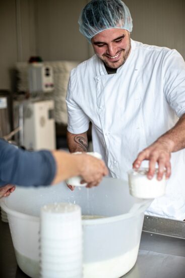 Nasce la tendenza “Hushed Hobbies”, che invita a rallentare e creare con le proprie mani