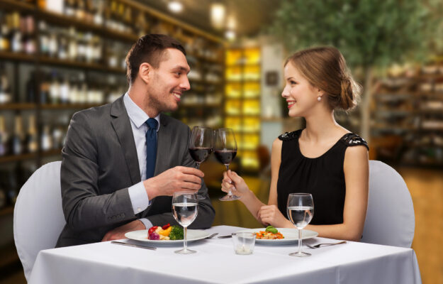 ALTAGAMMA, BAIN & COMPANY, BRAND, ESPERIENZE, FINE DINING, INTELLIGENZA ARTIFICIALE., LUSSO, SPORT, Italia
