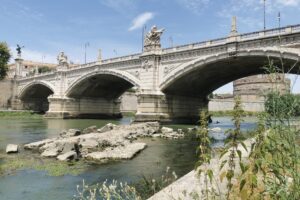 Caldo, oltre 3 miliardi di euro di danni ai campi in Italia, siccit&agrave; e incendi aggravano l&rsquo;emergenza
