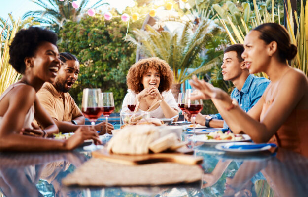 AGRITURISMO, CAMPAGNA, Coldiretti, CONTROESODO, ESTATE, ITALIANI, SPESA MEDIA, TAVOLA, TURISMO ENOGASTRONOMICO, VACANZE, Non Solo Vino