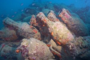 Antichit&agrave; e bellezza del vino nel ritrovamento delle anfore nel relitto romano di Mazara del Vallo