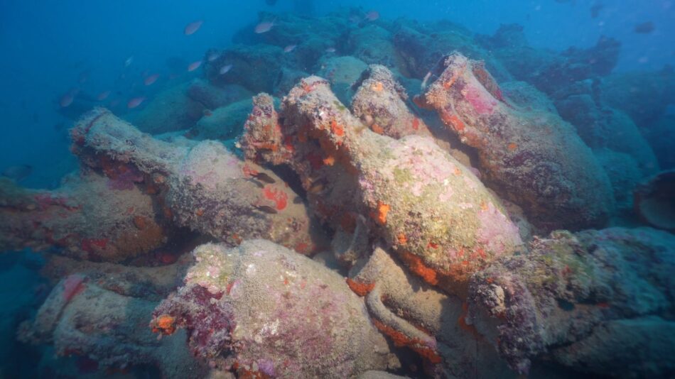 Le anfore di Mazara del Vallo (ph: Facebook/Soprintendenza del Mare Regione Siciliana) 
