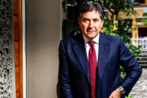 &ldquo;Il vigneto Italia ha bisogno di una cura profonda. Ma il settore &egrave; capace di tenuta&rdquo;