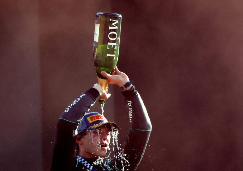 Champagne Moët & Chandon brinda a Kimi Antonelli e Mercedes (photo by Simon Galloway/Lat Images)